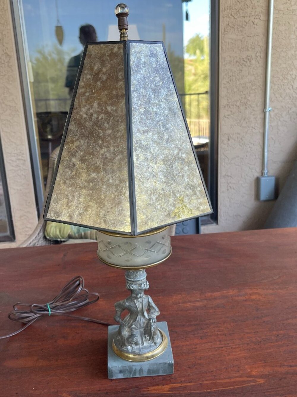 Vintage Cast Iron Figural Electrified Kerosene Table Lamp